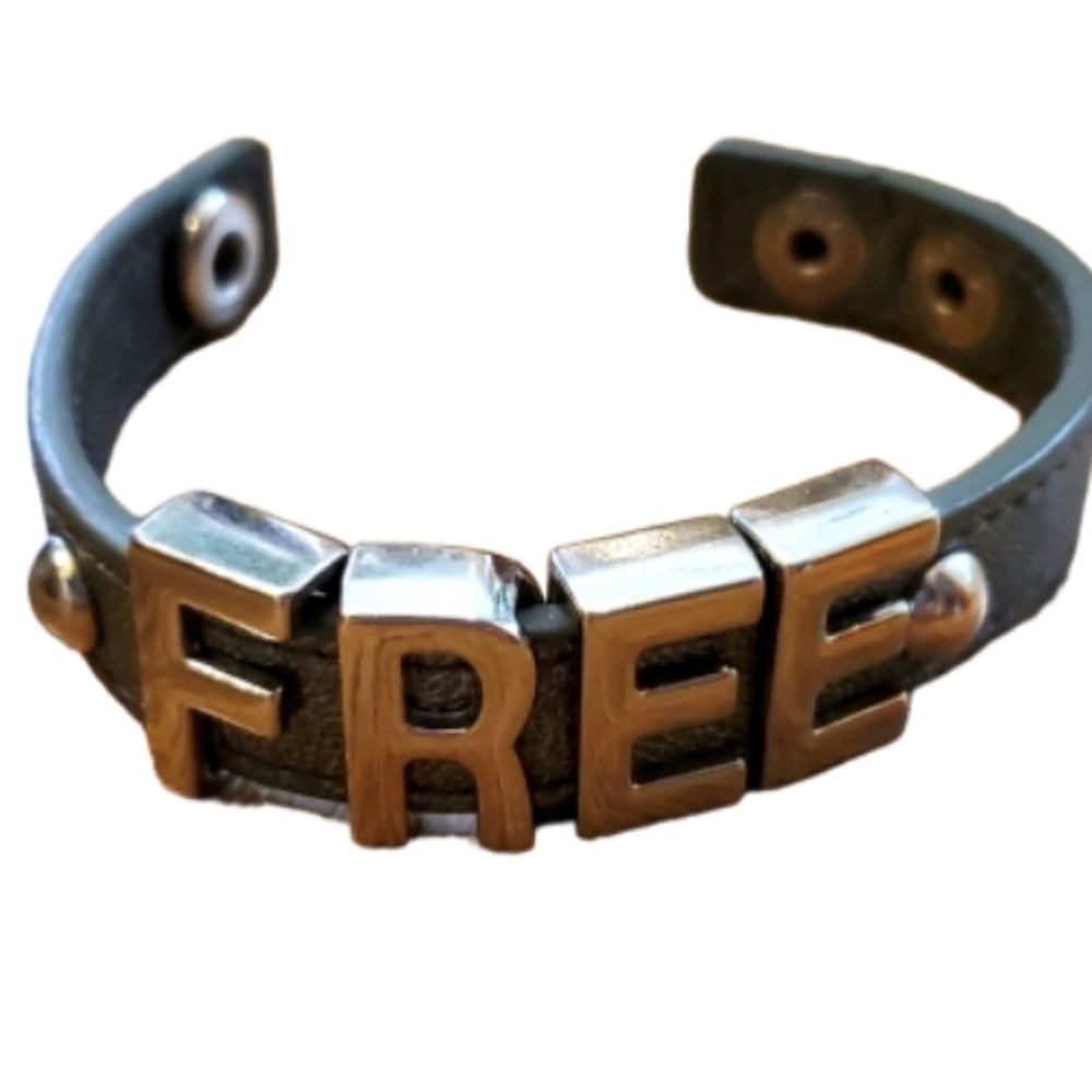 BCBGeneration "FREE"‎ bracelet in silver